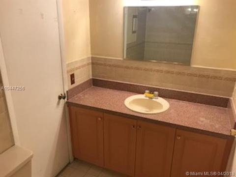 5 Olive Dr #2, Hialeah, FL 33010 photo 8