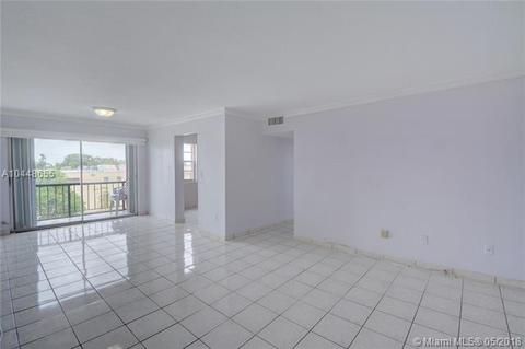 30 E 39th St #302, Hialeah, FL 33013 photo 8