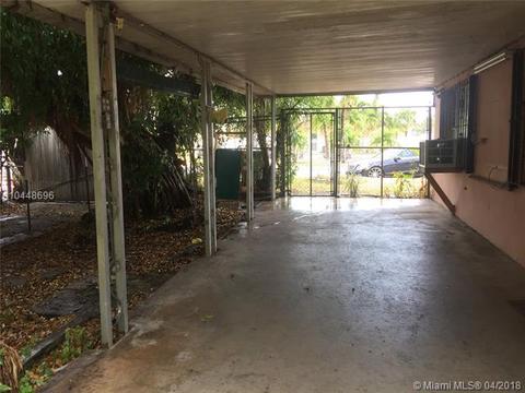 330 E 52nd St, Hialeah, FL 33013 photo 4