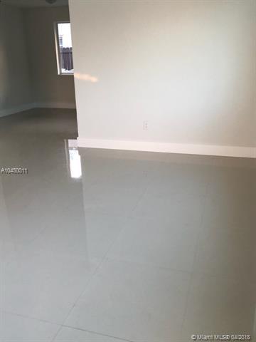 336 E 38th St, Hialeah, FL 33013 photo 2