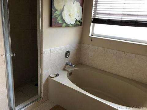 Undisclosed, Hialeah, FL 33015 photo 11