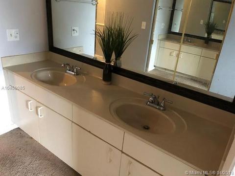Undisclosed, Hialeah, FL 33015 photo 12