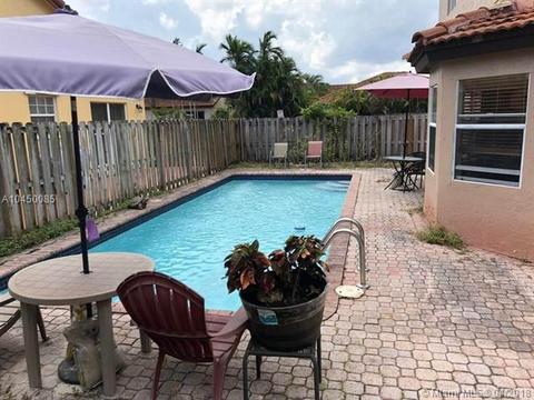Undisclosed, Hialeah, FL 33015 photo 2