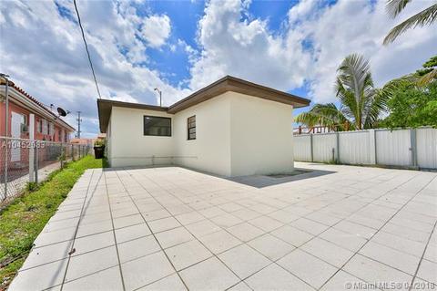 225 W 30th St, Hialeah, FL 33012 photo 20