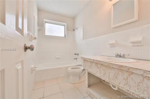 225 W 30th St, Hialeah, FL 33012 photo 14