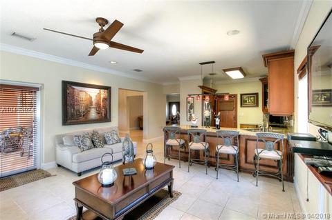 Undisclosed, Hialeah, FL 33018 photo 6