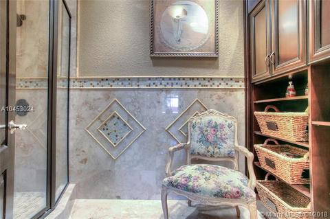 Undisclosed, Hialeah, FL 33018 photo 11