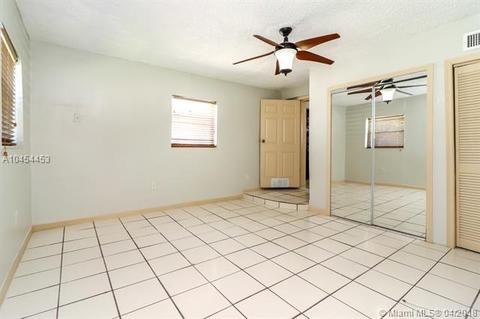 5340 E 5th Ave, Hialeah, FL 33013 photo 15