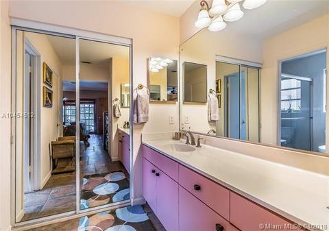 6361 Pent Pl, Miami Lakes, FL 33014 photo 16