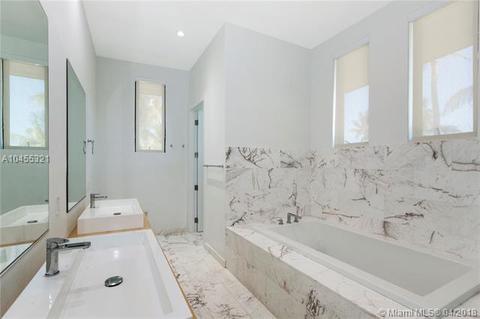 265 Harbor Dr, Key Biscayne, FL 33149 photo 23