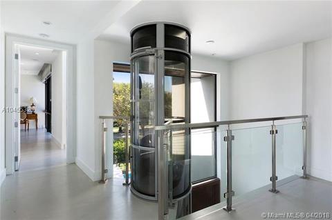 265 Harbor Dr, Key Biscayne, FL 33149 photo 12