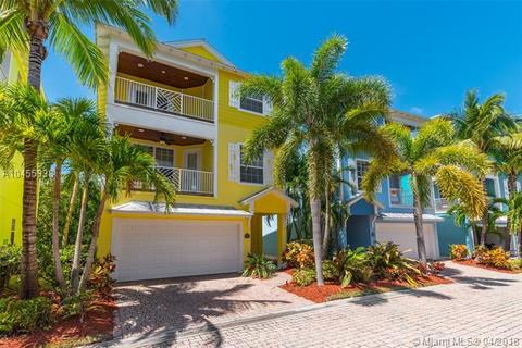 528 SW Akron Ave, Stuart, FL 34994 photo 2