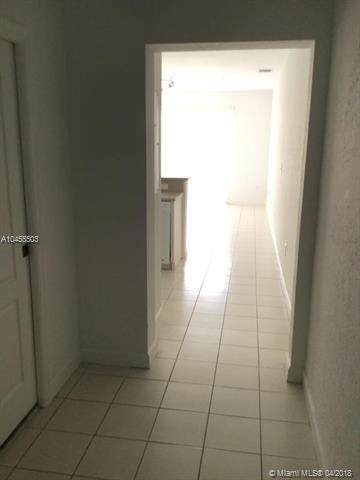Undisclosed, Hialeah, FL 33015 photo 1