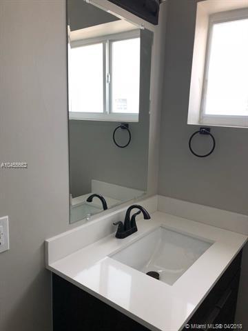 1925 N 35th Ave, Hollywood, FL 33021 photo 29