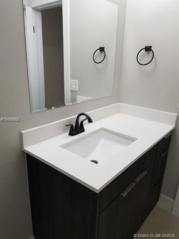 1925 N 35th Ave, Hollywood, FL 33021 photo 33