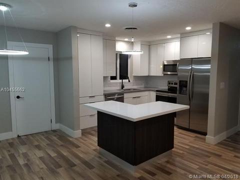 1925 N 35th Ave, Hollywood, FL 33021 photo 8