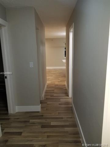 1925 N 35th Ave, Hollywood, FL 33021 photo 21