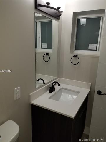 1925 N 35th Ave, Hollywood, FL 33021 photo 24