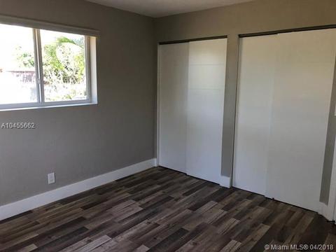 1925 N 35th Ave, Hollywood, FL 33021 photo 47