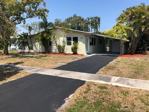 1925 N 35th Ave, Hollywood, FL 33021 photo 1