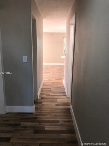 1925 N 35th Ave, Hollywood, FL 33021 photo 22