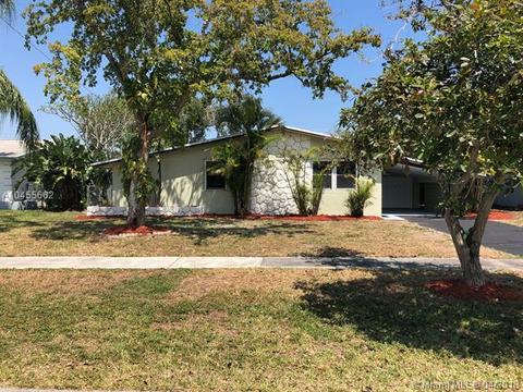 1925 N 35th Ave, Hollywood, FL 33021 photo 2