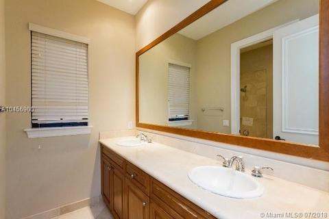 8239 Emerald Ave, Parkland, FL 33076 photo 21