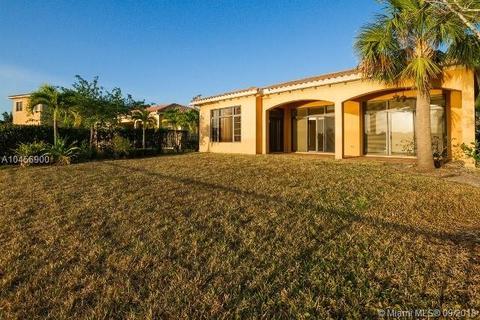 8239 Emerald Ave, Parkland, FL 33076 photo 2