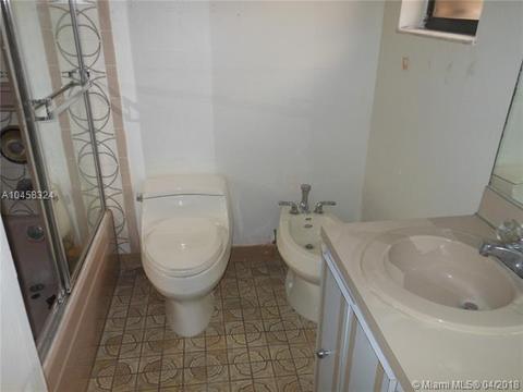 4806 E 9th Ln, Hialeah, FL 33013 photo 15