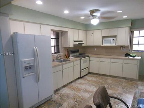 4806 E 9th Ln, Hialeah, FL 33013 photo 6