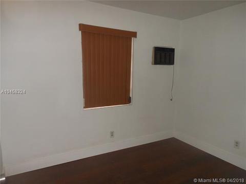 4806 E 9th Ln, Hialeah, FL 33013 photo 10