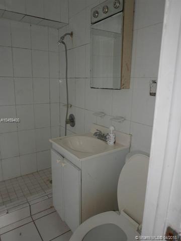580 E 42nd St, Hialeah, FL 33013 photo 13