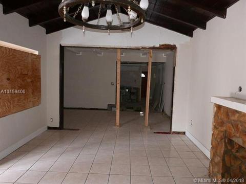 580 E 42nd St, Hialeah, FL 33013 photo 6