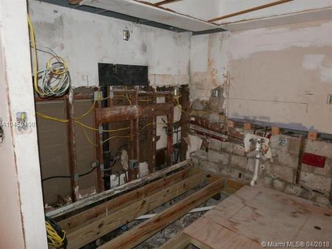 580 E 42nd St, Hialeah, FL 33013 photo 9
