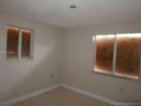 580 E 42nd St, Hialeah, FL 33013 photo 11
