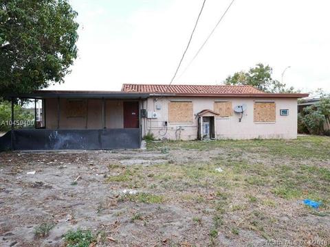 580 E 42nd St, Hialeah, FL 33013 photo 4