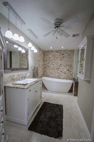 Undisclosed, Hialeah, FL 33015 photo 15