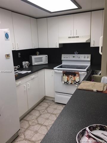 1855 W 62 St #E104, Hialeah, FL 33012 photo 5