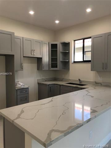 621 E 14th St, Hialeah, FL 33010 photo 2