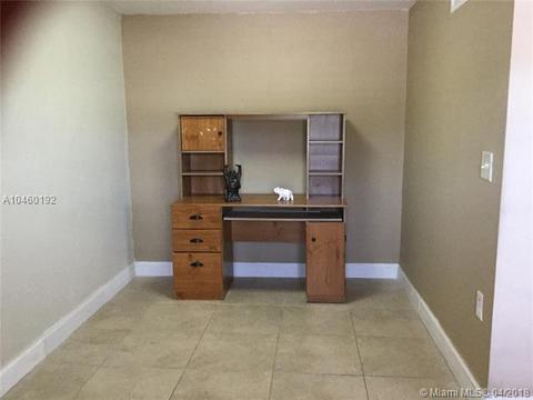 190 E 45th St, Hialeah, FL 33013 photo 10