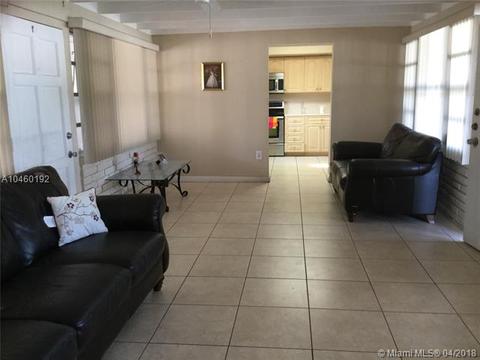190 E 45th St, Hialeah, FL 33013 photo 8