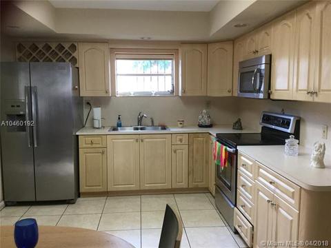 190 E 45th St, Hialeah, FL 33013 photo 12