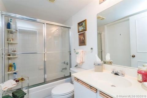 540 Brickell Key Dr #619, Miami, FL 33131 photo 12