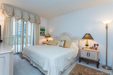 540 Brickell Key Dr #619, Miami, FL 33131 photo 8