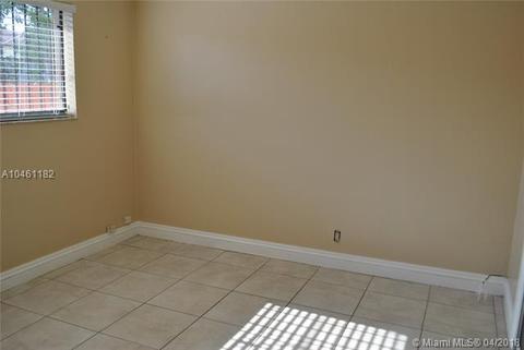 Undisclosed, Hialeah, FL 33013 photo 10