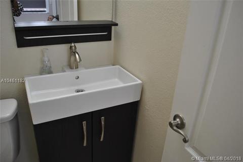 Undisclosed, Hialeah, FL 33013 photo 19