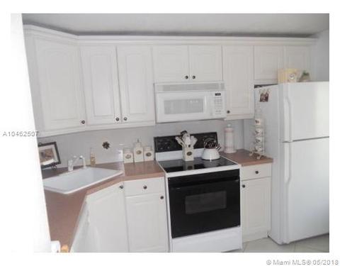 450 Paradise Isle Bvd #303, Hallandale, FL 33009 photo 7