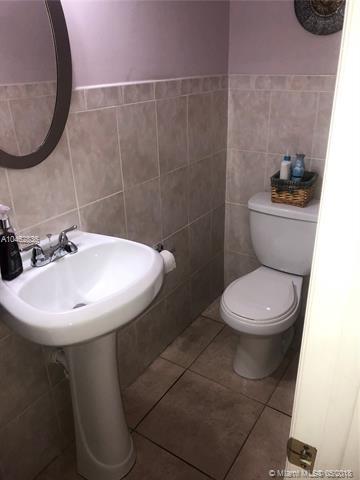 445 SE 4 Ave, Hialeah, FL 33010 photo 9