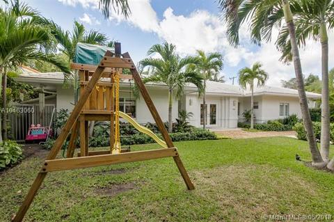 792 Ridgewood Rd, Key Biscayne, FL 33149 photo 2