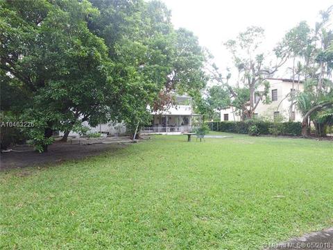 3540 Pine Tree Dr, Miami Beach, FL 33140 photo 1